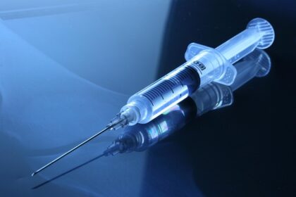 Pesquisa Revela Novas Abordagens para Vacinas Mais Eficazes contra a COVID-19