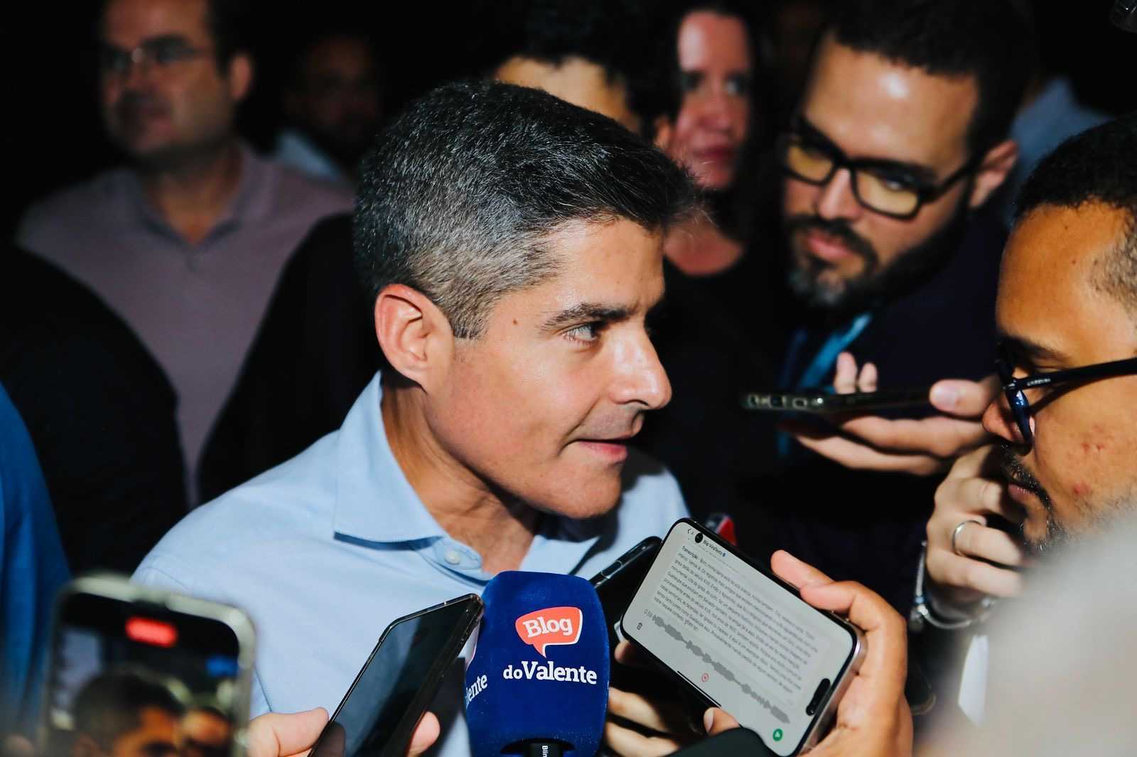 ACM Neto critica abandono da população no Dia do Trabalhador