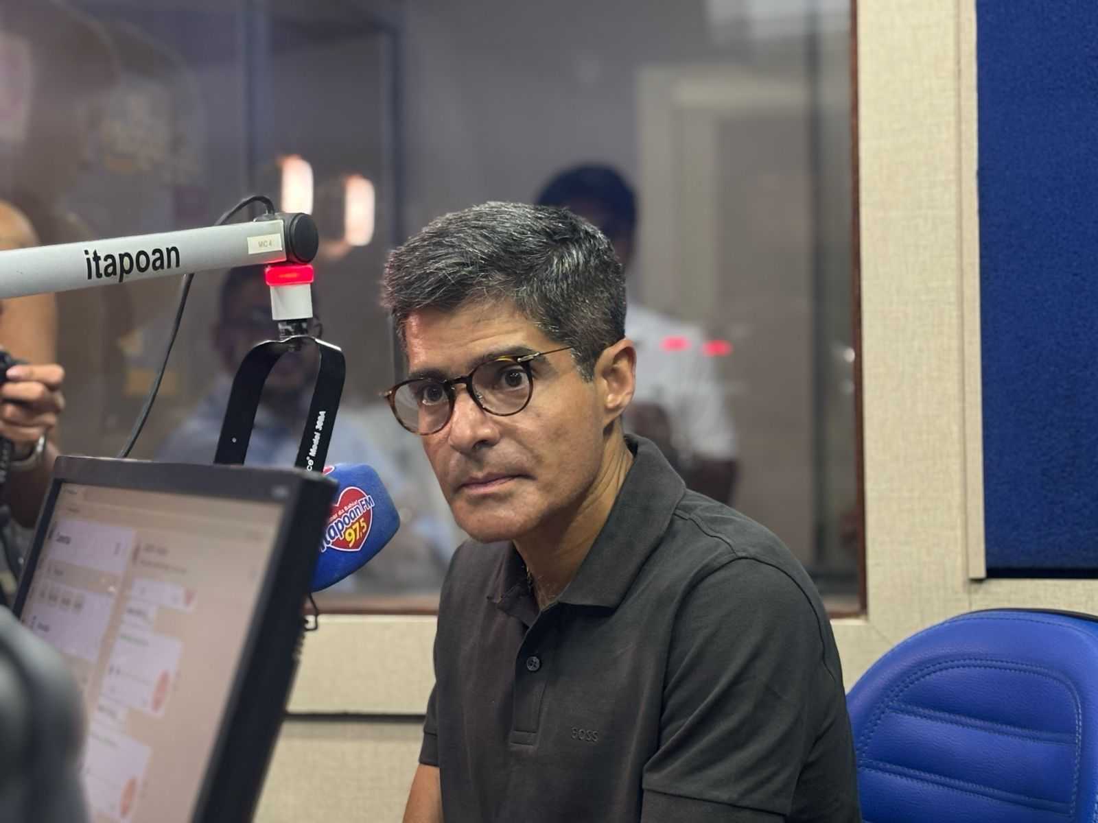 “Jerônimo quer tratar bandido com carinho e adversário político com vala”, diz ACM Neto após fala polêmica do governador