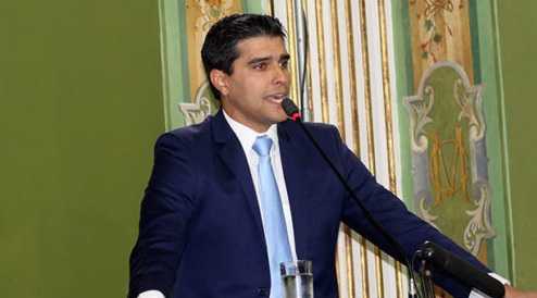 Aleluia solicita à Assembleia que instale processo de cassação do deputado Hilton Coelho "por invasão e depredação na CMS"