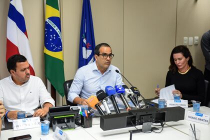 Em coletiva sobre greve, Bruno Reis critica PT, sugere reaproximação com Coronel e sinaliza futuro partidário de Ana Paula Matos