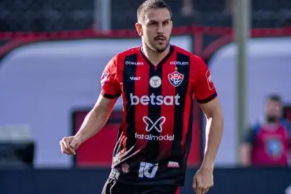 Bruno Uvini aciona o Vitória na Justiça e cobra R$ 5 milhões