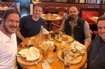 Eduardo Bolsonaro almoça com líderes do Centrão em Nova York