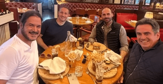 Eduardo Bolsonaro almoça com líderes do Centrão em Nova York