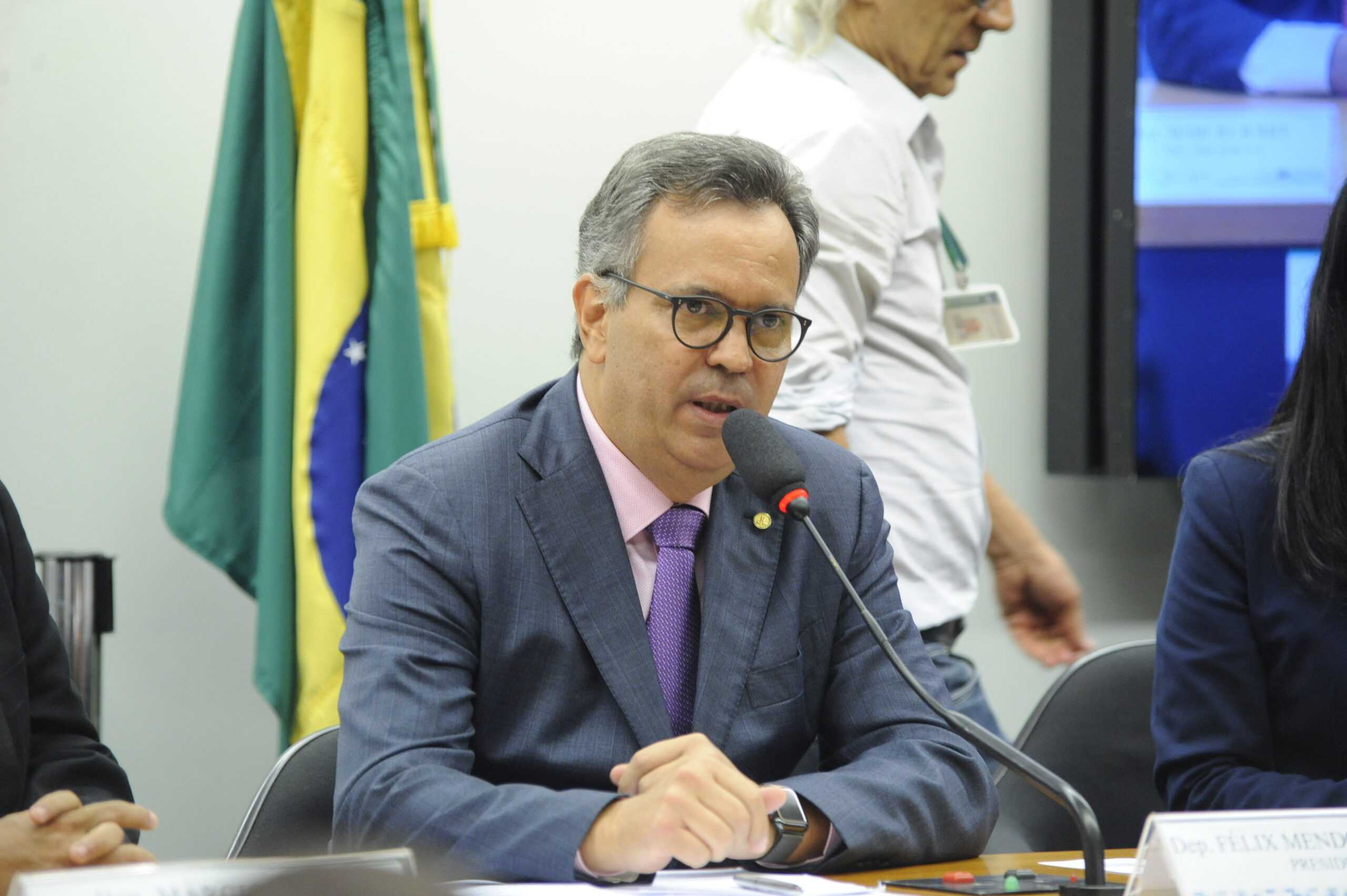 Félix Mendonça garante que saída do PDT na base de Lula não afeta acordo firmado com o PT na Bahia