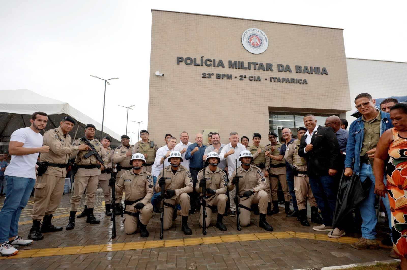 Estado entrega melhorias em segurança e saúde em Itaparica e Vera Cruz