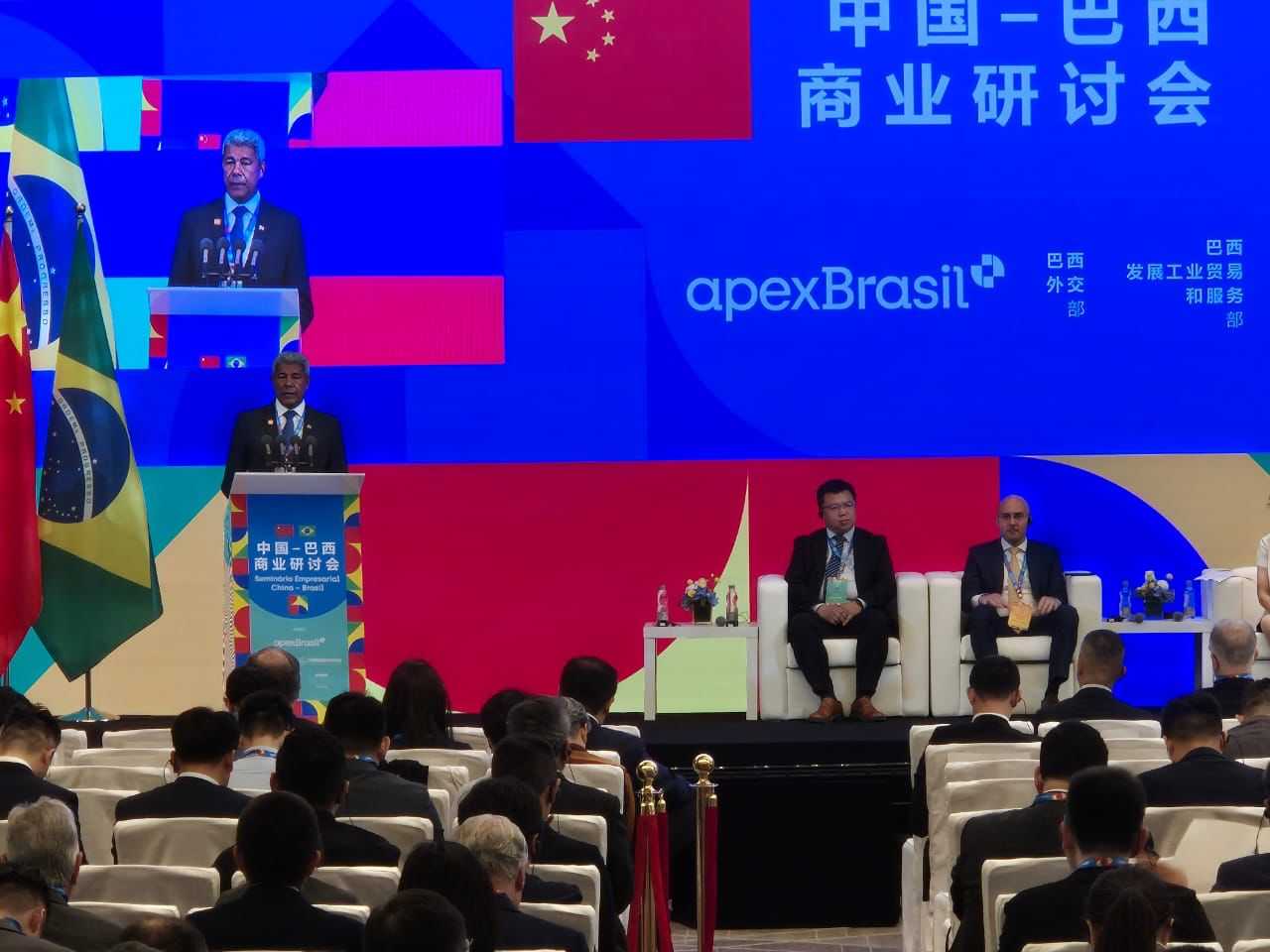 Na China, governador Jerônimo Rodrigues apresenta potencial da Bahia para receber investimentos em tecnologia