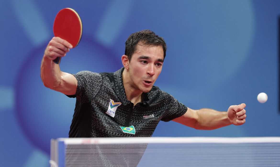 Hugo Calderano vence chinês e vai à final inédita no Mundial de Tênis de Mesa