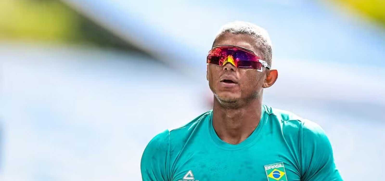 Isaquias Queiroz conquista ouro na Copa do Mundo de Canoagem na Hungria