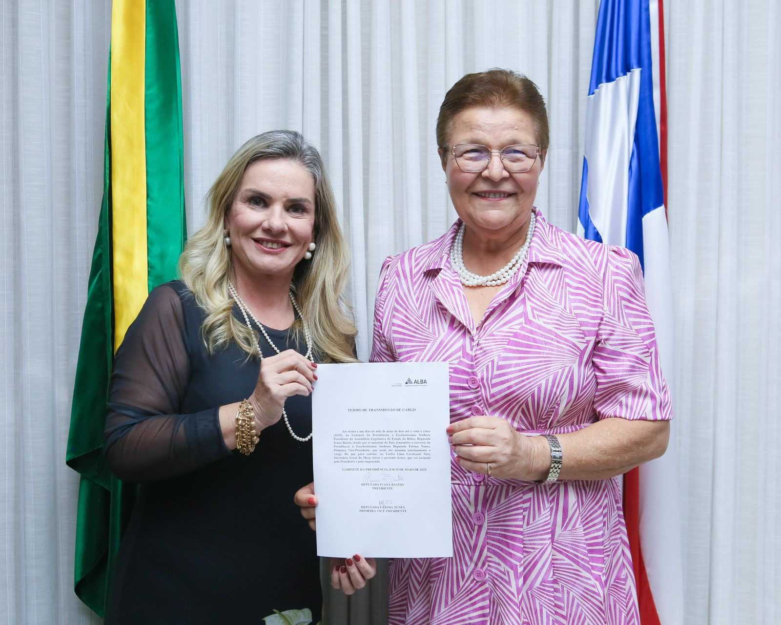 Ivana Bastos passa comando da Assembleia para a vice Fátima Nunes e viaja aos EUA
