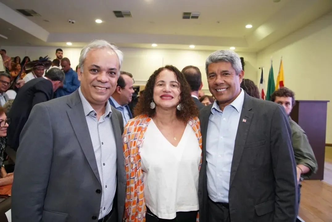 Jerônimo Rodrigues e ministra Luciana Santos anunciam R$ 67,3 milhões para educação científica na Bahia