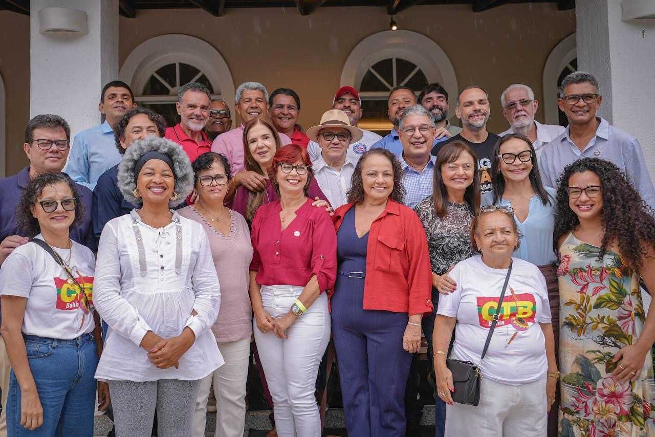 Em ato inédito, Jerônimo Rodrigues recebe Centrais Sindicais para almoço em Ondina