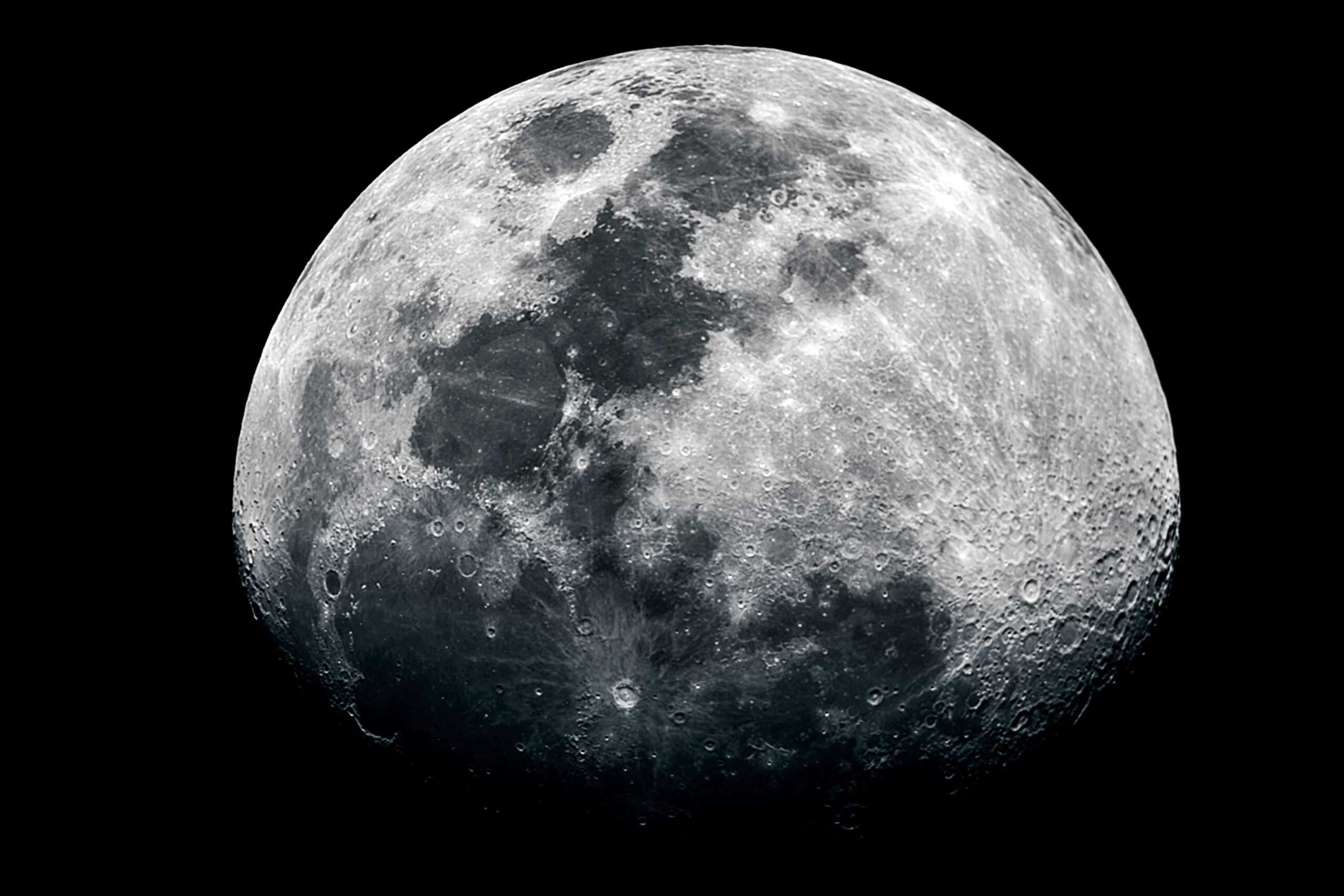 Nova busca por água na Lua pode começar em breve