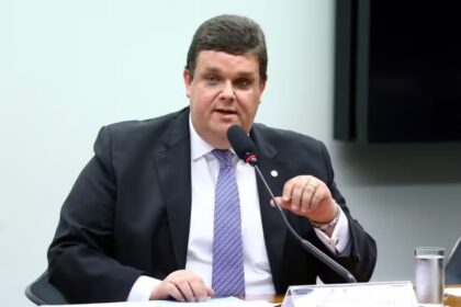 Lula demite Lupi da Previdência e escolhe secretário-executivo para assumir titularidade da pasta