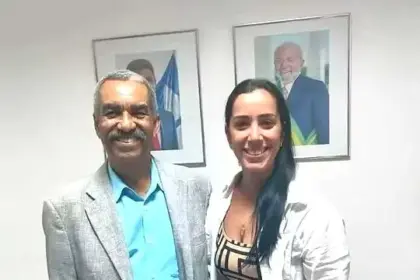 Cláudia Santos recebe apoio de Carlos Martins na disputa pela presidência do PT em Candeias