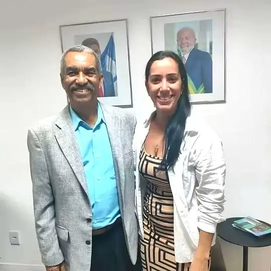 Cláudia Santos recebe apoio de Carlos Martins na disputa pela presidência do PT em Candeias