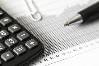 Empresários pedem reformas e cortes após aumento do IOF