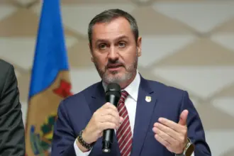 Polícia Federal espera decisão na Bolívia para extraditar líder criminoso