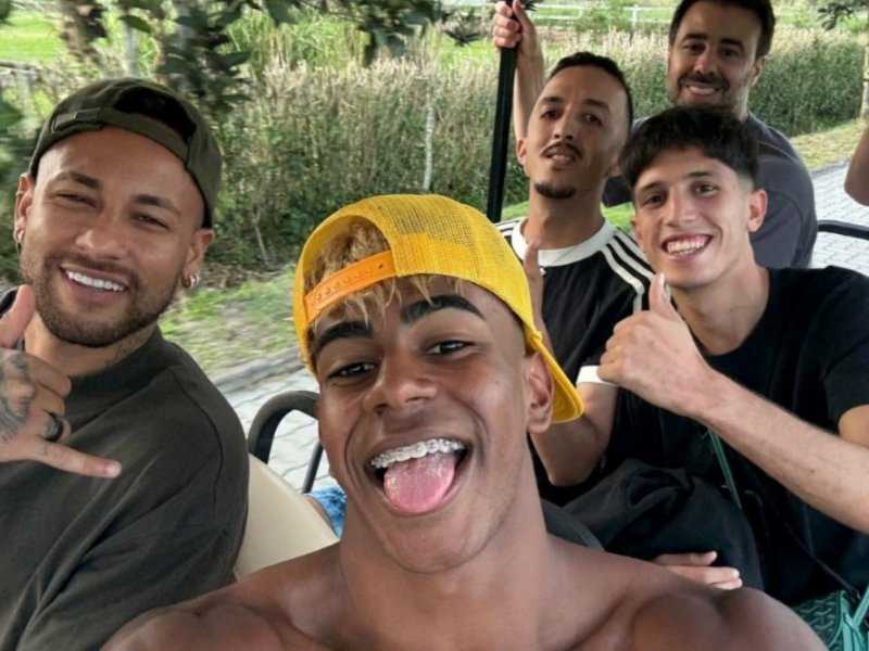 Neymar e Lamine Yamal: Diversão Surpreendente nas Praias do Rio