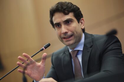 Galípolo: BC avalia novo modelo para financiar habitação no Brasil