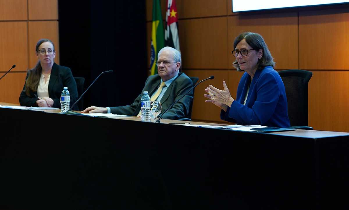 Presidente da DFG Apresenta Estratégia de Excelência em Pesquisa na Alemanha