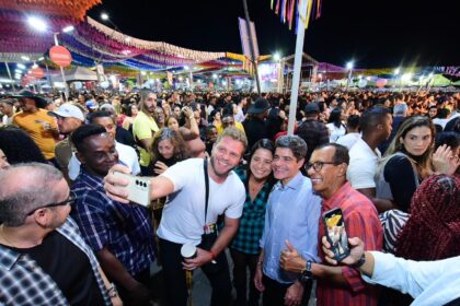 ACM Neto percorre cidades da Bahia no São João e exalta festas promovidas pelos prefeitos