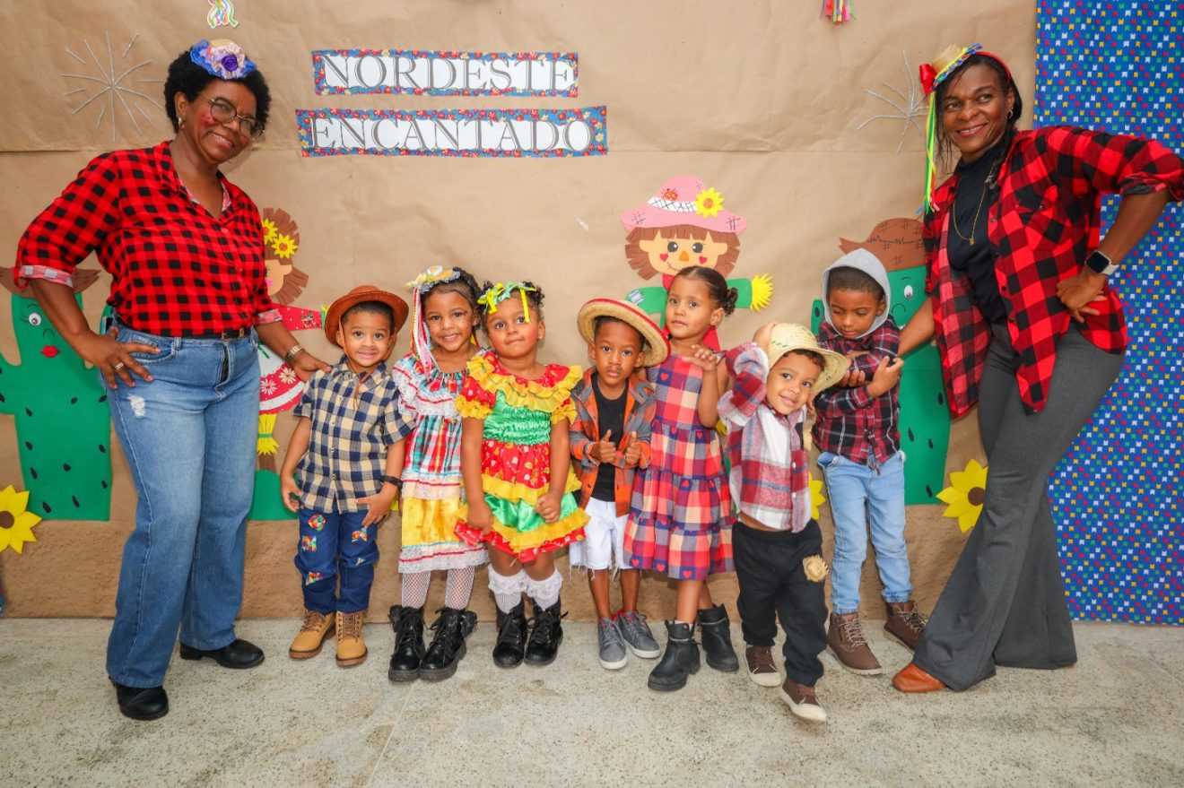 Arraiá nas Escolas de Candeias anima crianças e valoriza cultura nordestina
