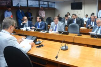 Comissão da Assembleia Legislativa aprova sete projetos de lei