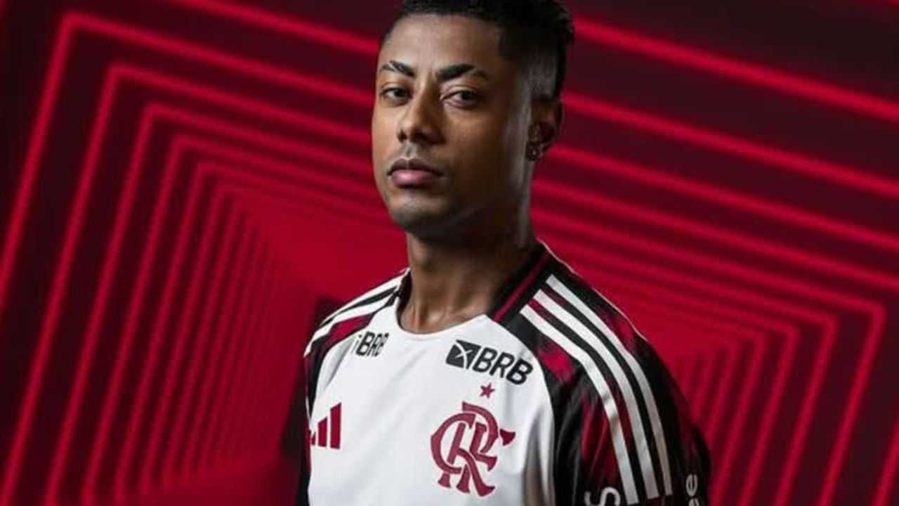 Atacante do Flamengo é denunciado pelo MP e pode pegar 17 anos de prisão caso seja condenado