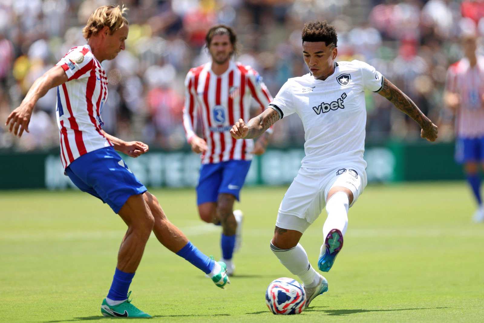 Botafogo avança às oitavas do Mundial e pode encarar Palmeiras ou time de Messi