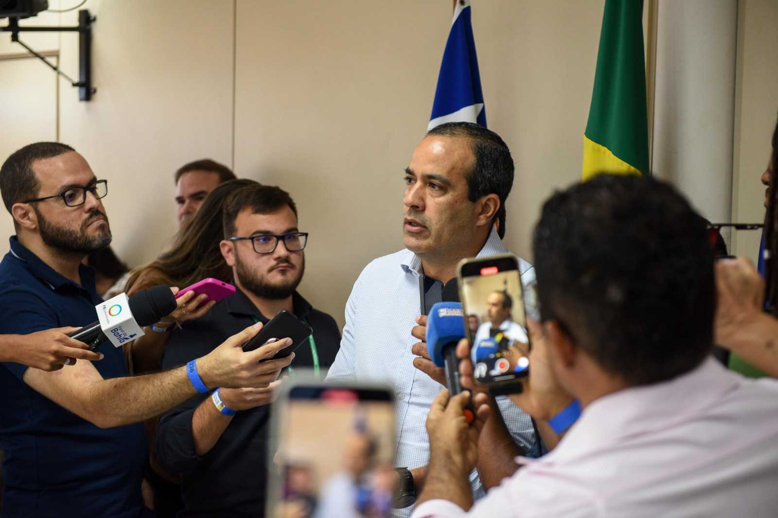 Bruno Reis diz que reajuste do magistério de Salvador é o maior do Brasil e garante pagamento do piso da categoria