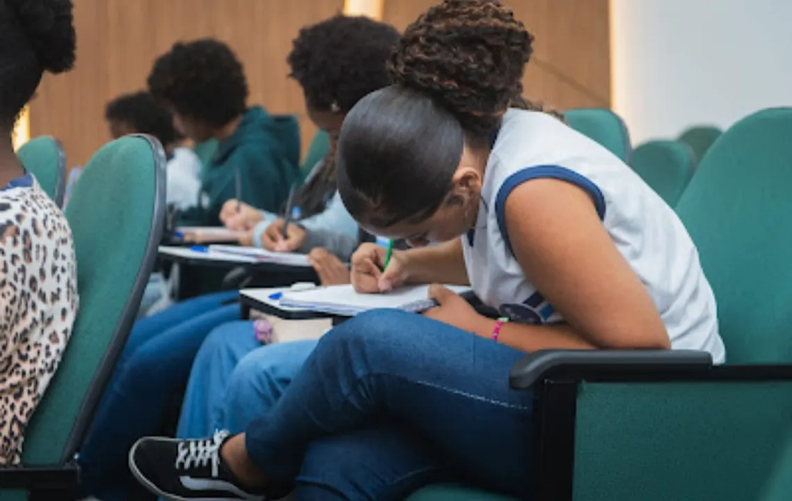 Concurso de Redação 2025 premia estudantes de São Francisco do Conde