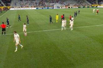 URGENTE: Partida da Copa do Mundo de Clubes é paralisada devido a alerta de tempestade