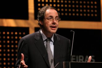 Brasil evita precipício fiscal agora, mas alerta para 2026