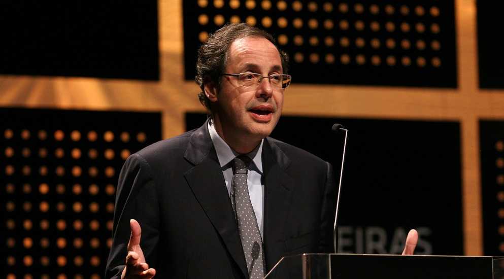 Brasil evita precipício fiscal agora, mas alerta para 2026