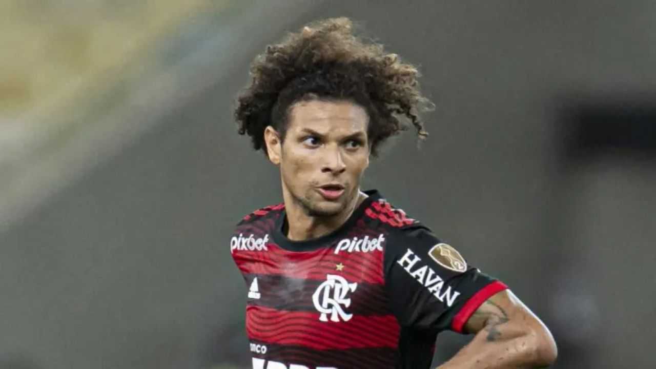 Ex-Flamengo fica próximo de se tornar novo reforço do Santos