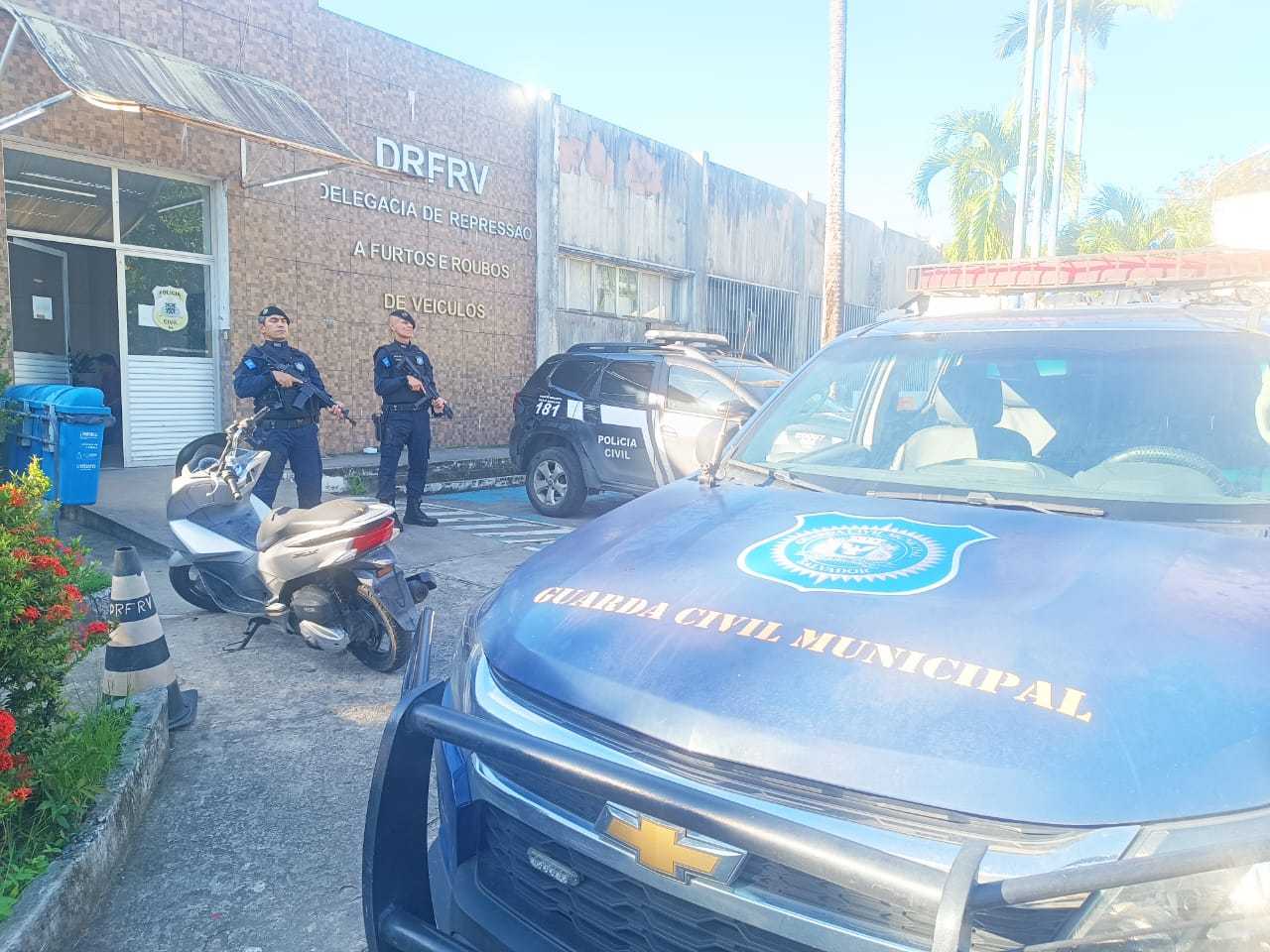Guarda Civil recupera motocicleta furtada em ação rápida e eficaz