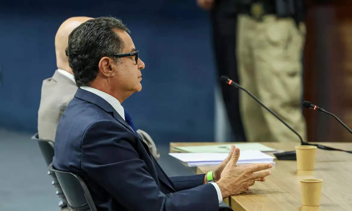 Garnier nega envolvimento em trama golpista: "me ative à minha função"