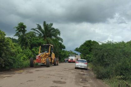 Após solicitação de Vitor Azevedo, governo do estado inicia recuperação de estrada vicinal em Teodoro Sampaio