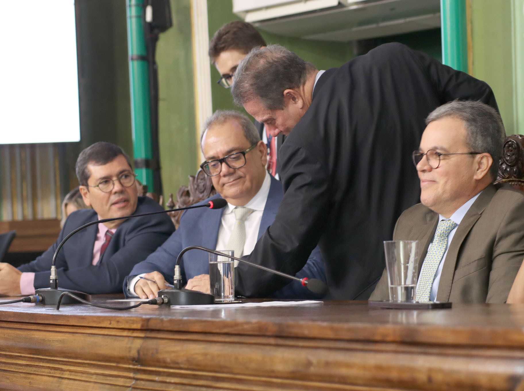 Greve dos professores municipais pauta debates na Câmara