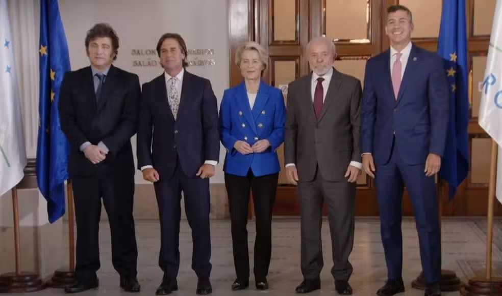 Lula viaja à Argentina para Cúpula do Mercosul em meio a tensões globais e expectativa por acordo com União Europeia