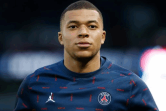 Mbappé decide processar PSG e cobra valores astronômicos
