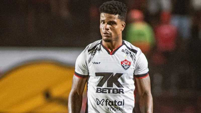 Médico do Vitória divulga atualização de Jamerson após grave lesão