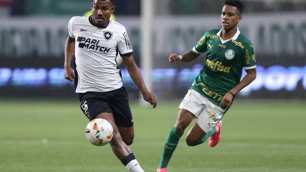 Palmeiras e Botafogo se enfrentam de olho nas quartas da Copa de Clubes