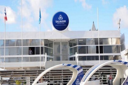 Prefeitura de Salvador antecipa salário de junho e determina ponto facultativo no São João