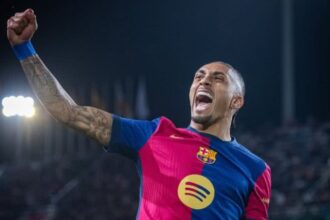 Raphinha diz que jogadores da Europa abrirem mão de férias para jogar Mundial é "complicado"