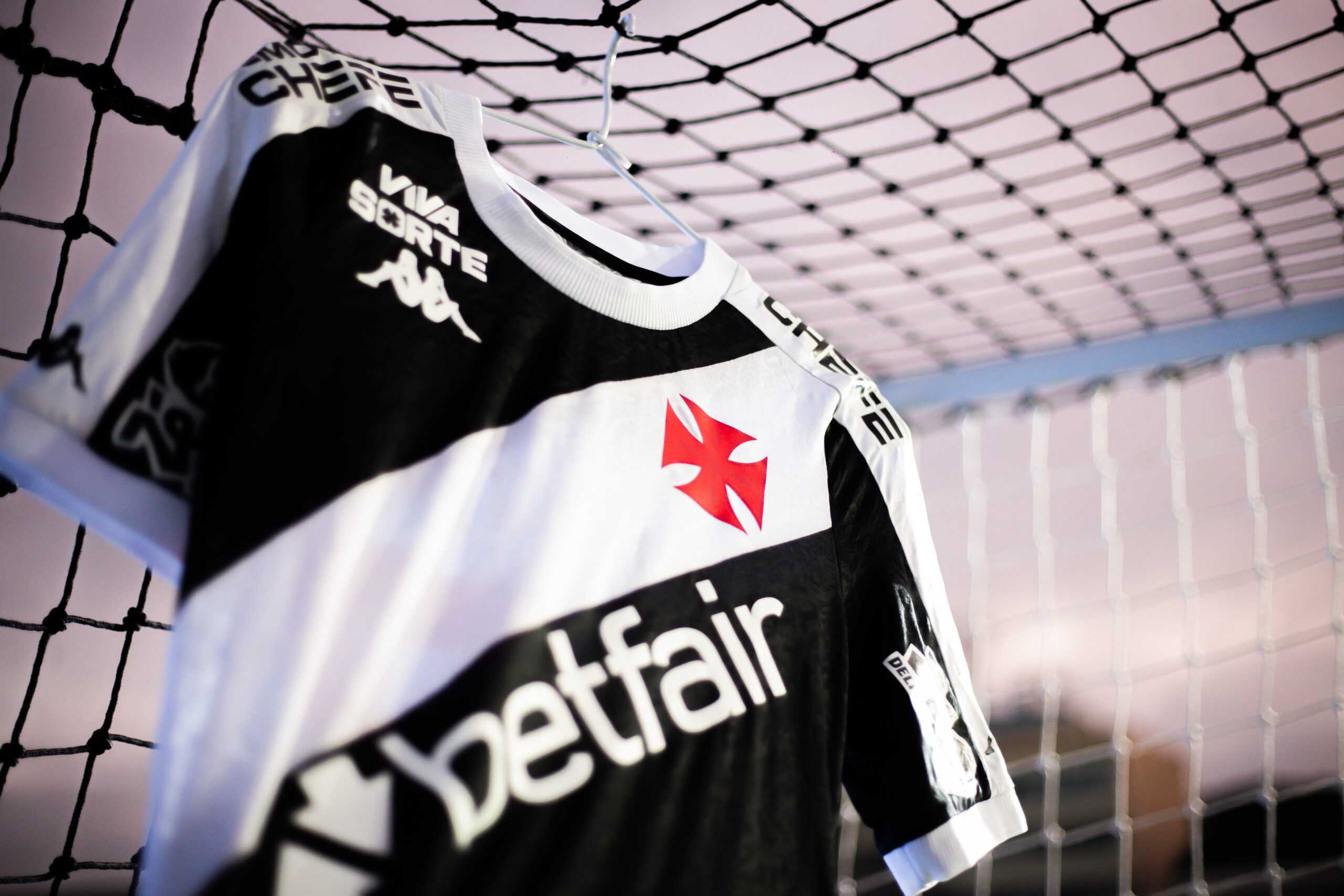 Vasco encerra contrato do meia francês Payet; saiba detalhes