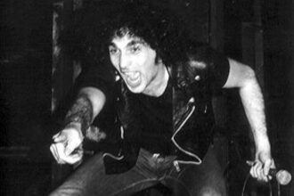 Iron Maiden: Luto pela Morte do Primeiro Vocalista aos 69