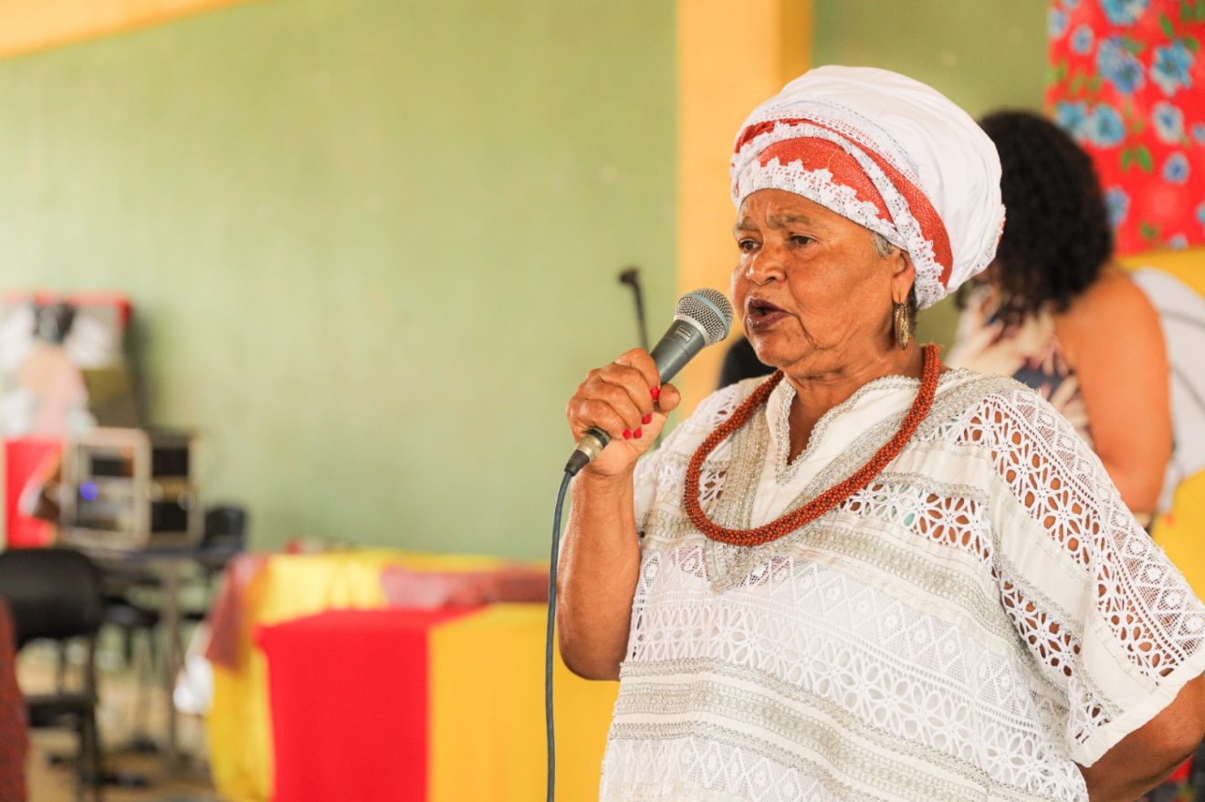 Candeias celebra 'julho das pretas' com estudantes e mulheres negras Candeias celebra 'Julho das Pretas' com estudantes e mulheres negras