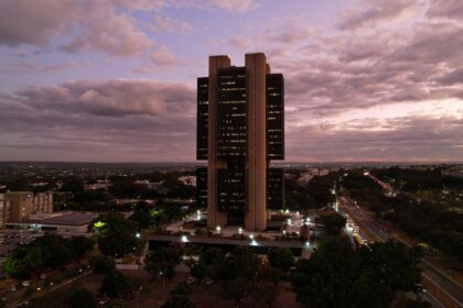 Ataque cibernético à C&M Software compromete contas de bancos
